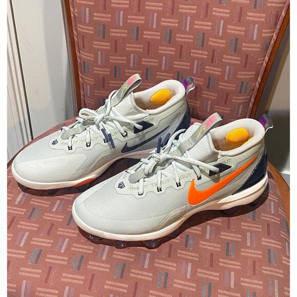 New Nike Men’s 9 Force Trout 9 Elite MCS Baseball Cleats Light Silver HF1116-001 - Picture 3 of 8